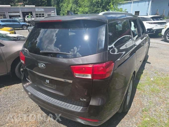2016 Kia Sedona LX 120.5" WB – miniatura 3