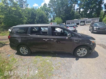 2016 Kia Sedona LX 120.5" WB – miniatura 4
