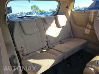 2016 Kia Sedona LX 120.5" WB - miniatura 14