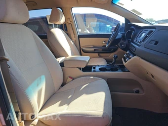 2016 Kia Sedona LX 120.5" WB - miniatura 8
