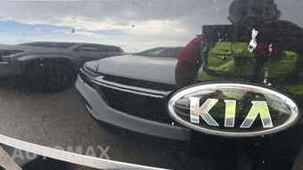 2016 Kia Sedona LX 120.5" WB - miniatura 24
