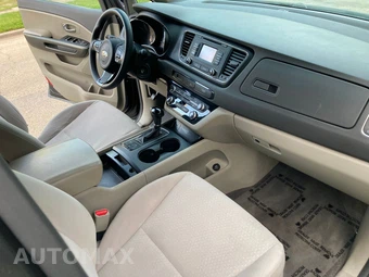 2016 Kia Sedona LX 120.5" WB - miniatura 13