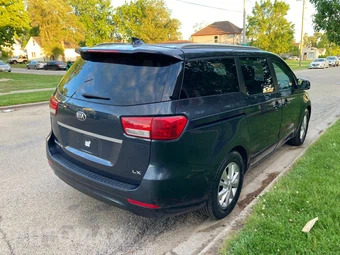2016 Kia Sedona LX 120.5" WB - miniatura 5