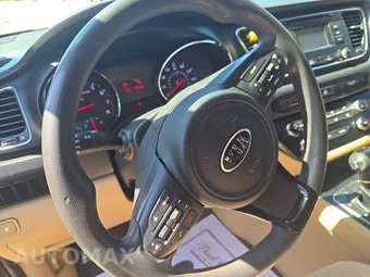 2016 Kia Sedona LX 120.5" WB – miniatura 10