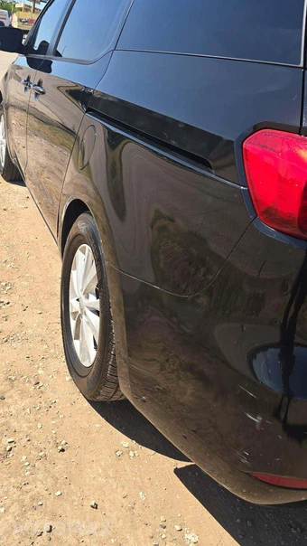 2016 Kia Sedona LX 120.5" WB – miniatura 20