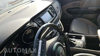 2016 Kia Sedona SX 120.5" WB – miniatura 26