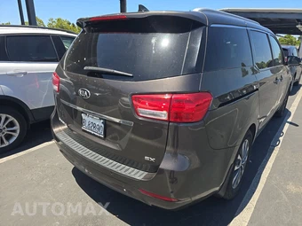2016 Kia Sedona SX 120.5" WB – miniatura 4