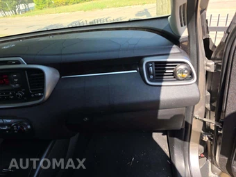 2016 Kia Sorento L - miniatura 19