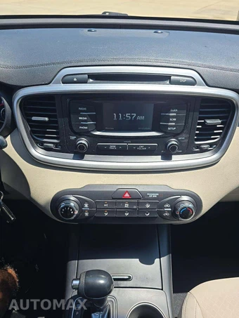 2016 Kia Sorento LX - miniatura 7