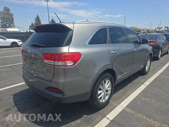 2016 Kia Sorento LX – miniatura 4