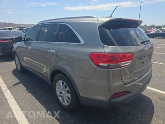 2016 Kia Sorento LX – miniatura 6