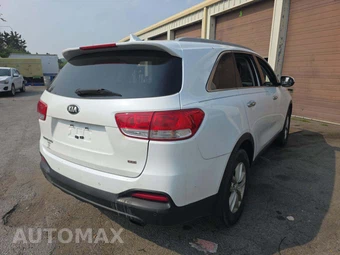 2016 Kia Sorento LX – miniatura 3