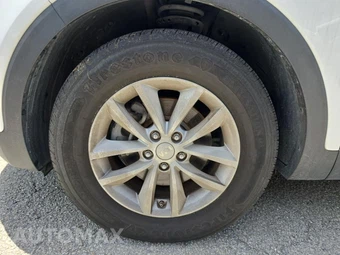 2016 Kia Sorento LX – miniatura 8
