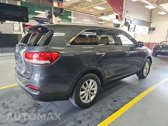 2016 Kia Sorento LX – miniatura 4