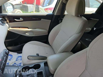 2016 Kia Sorento LX – miniatura 18