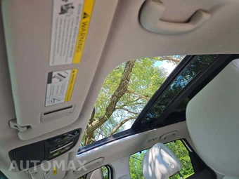 2016 Kia Sorento SX - miniatura 11