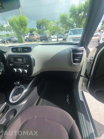 2016 Kia Soul – miniatura 16
