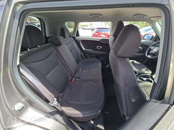 2016 Kia Soul – miniatura 16