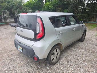 2016 Kia Soul - miniatura 3