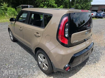 2016 Kia Soul – miniatura 2