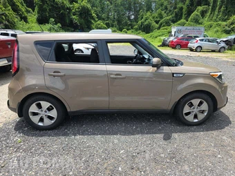 2016 Kia Soul – miniatura 4