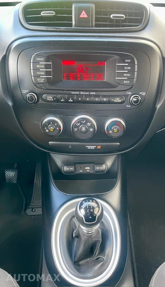 2016 Kia Soul - miniatura 9