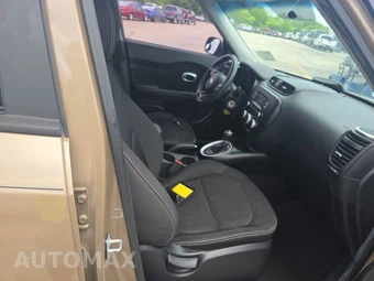 2016 Kia Soul – miniatura 8