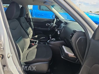 2016 Kia Soul - miniatura 8