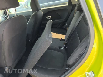 2016 Kia Soul - miniatura 13