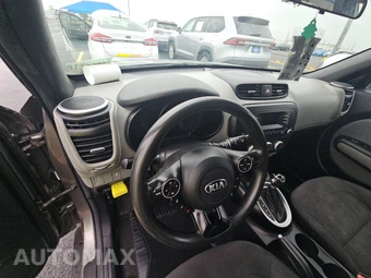 2016 Kia Soul – miniatura 11