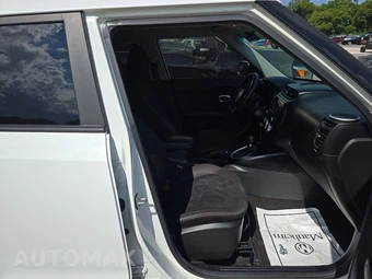 2016 Kia Soul – miniatura 8