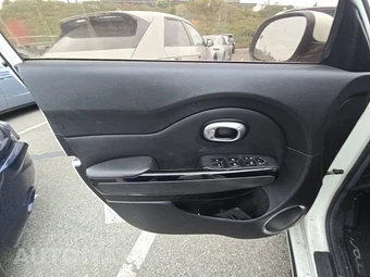 2016 Kia Soul + – miniatura 9