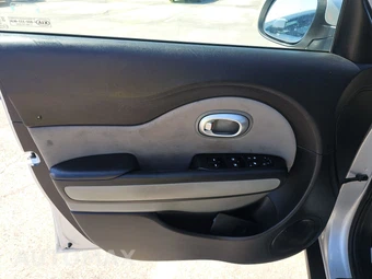 2016 Kia Soul + - miniatura 9
