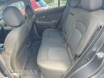 2016 Kia Sportage LX – miniatura 13