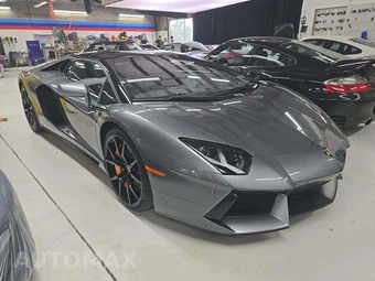 2016 Lamborghini Aventador LP 700-4 Convertible – miniatura 4