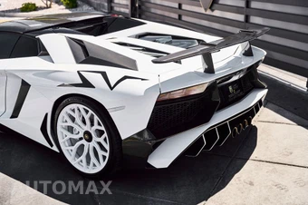 2016 Lamborghini Aventador – miniatura 14