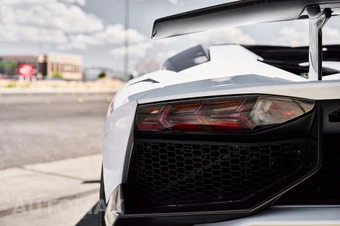2016 Lamborghini Aventador – miniatura 15