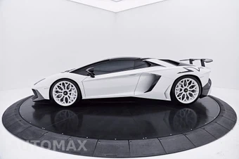 2016 Lamborghini Aventador – miniatura 20