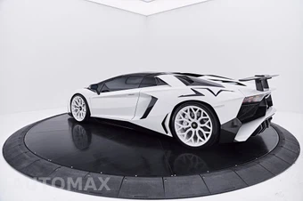2016 Lamborghini Aventador – miniatura 21