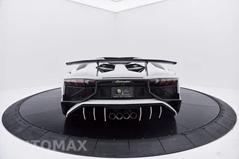 2016 Lamborghini Aventador – miniatura 22