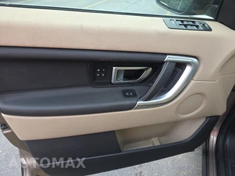 2016 Land Rover Discovery Sport HSE – miniatura 9