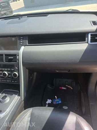 2016 Land Rover Discovery Sport SE – miniatura 16