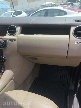 2016 Land Rover LR4 HSE Silver Edition - miniatura 20