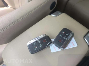 2016 Land Rover LR4 HSE Silver Edition - miniatura 8
