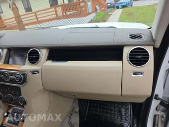2016 Land Rover LR4 HSE Silver Edition – miniatura 17