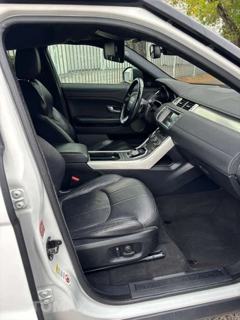 2016 Land Rover Range Rover Evoque SE – miniatura 8