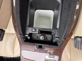2016 Land Rover Range Rover HSE - miniatura 45