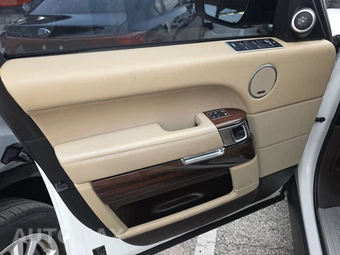 2016 Land Rover Range Rover HSE - miniatura 9