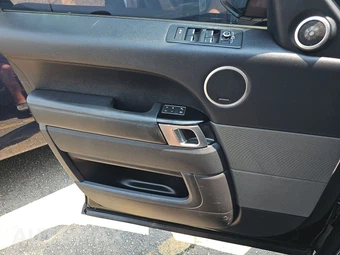 2016 Land Rover Range Rover Sport HSE – miniatura 9