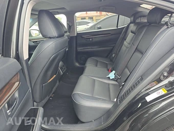 2016 Lexus ES 300h – miniatura 13